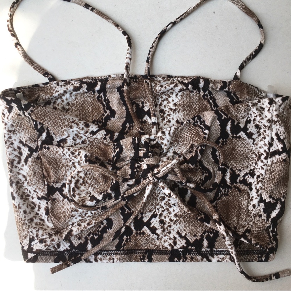 2 piece Snake Print outfit - Picture 2 of 5